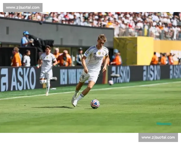 姆巴佩自述:拒皇马因不做替补,巴黎七年终成传奇